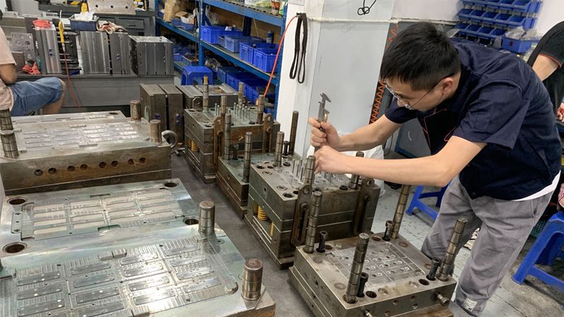 吹塑模具生产厂家代理政策：揭秘合作背后的关键要素