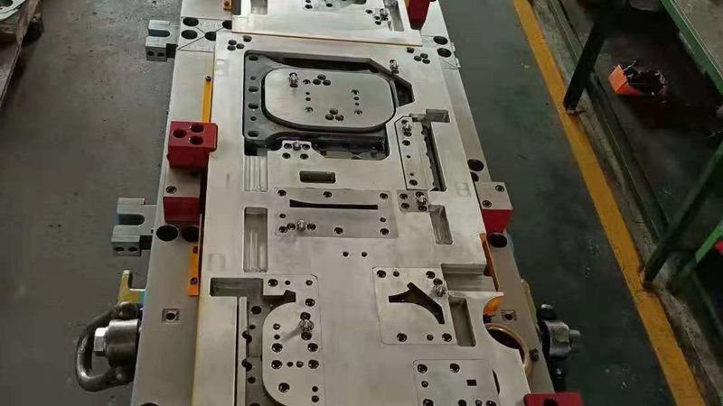 冲压模具设计费用影响因素解析