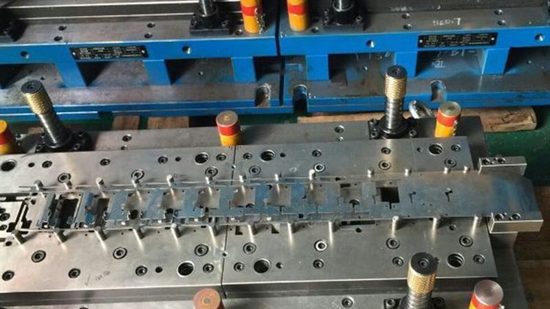 化妆品吸塑内托模具：揭秘其制造工艺与选型要点**