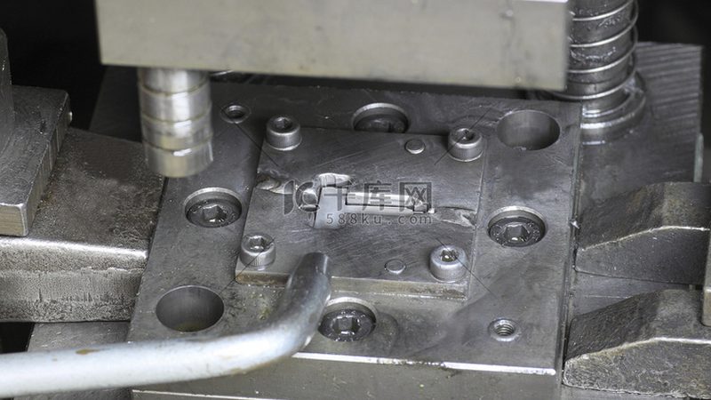 苏州五金模具设计：揭秘其背后的精密工艺与关键要素